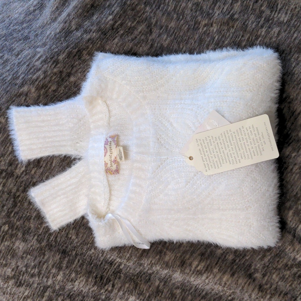 Nwt- band of gypsies, white sweater.